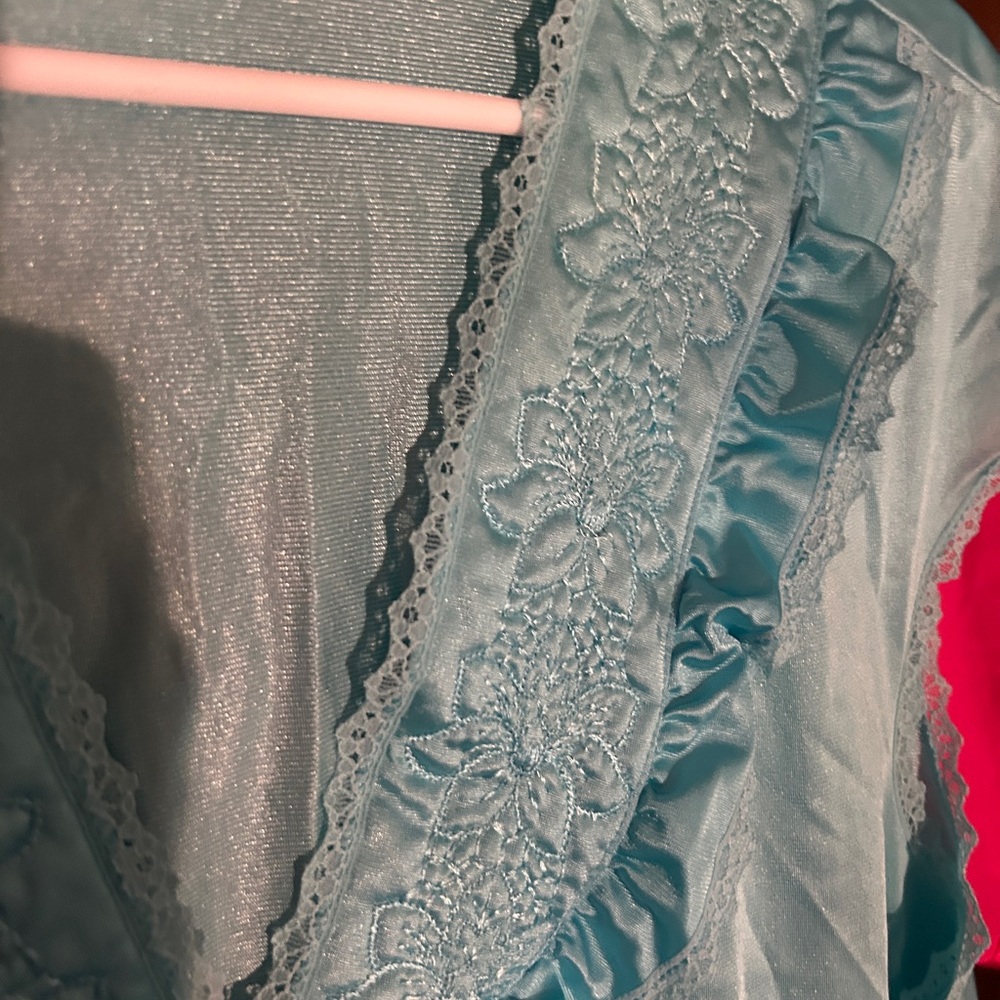 Vintage Exquisite Form Elegant Blue Lace Trim Nightgown J.C. Penney - Picture 4 of 4